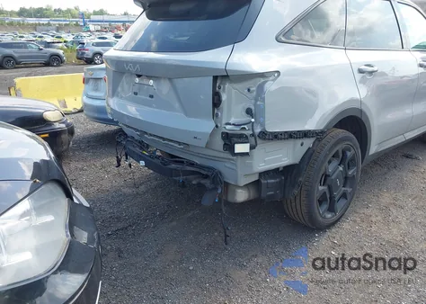 2024 Kia Sorento X-Line Sx z USA, uszkodzony, nr VIN 5XYRKDJF7RG301688